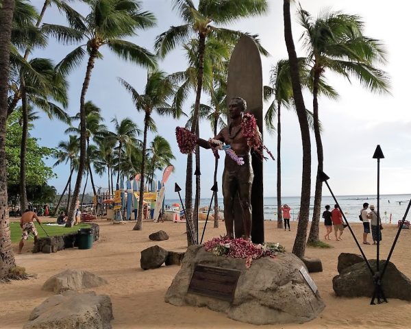 The legendary Duke Kahanamoku statue in the heart of Waikiki