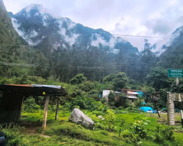 Along the way to Macchu Picchu