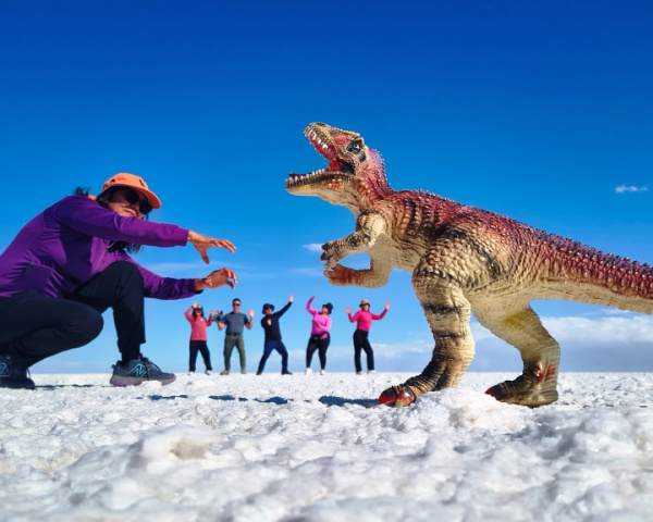 Dino at the Salar de Uyuni