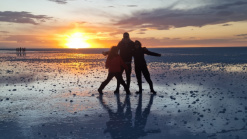 Family sunset at the Salar de Uyuni