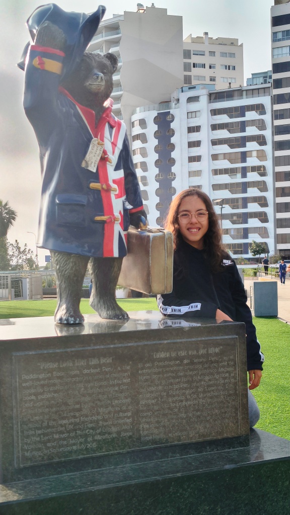 Lara and Paddington at Miraflores
