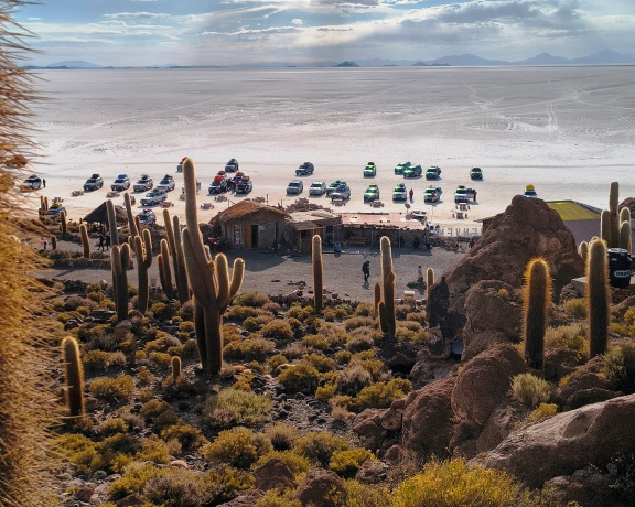 The Incahuasi Island, also known as Isla del Pescado