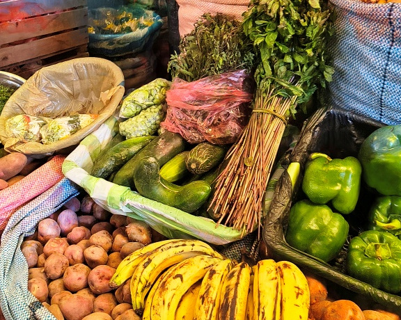 The colors of the fresh market of Uyuni
